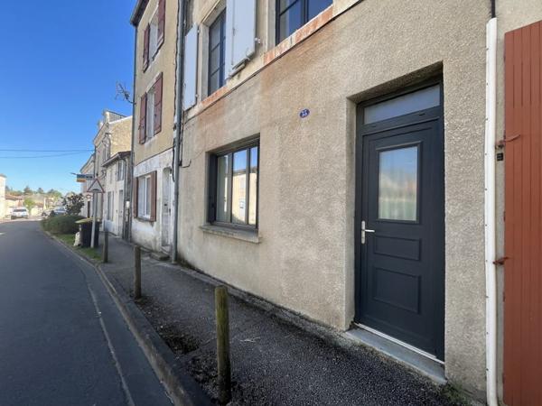 Maison à vendre 86 336 € Ruffec 3 p 91 m² DPE D