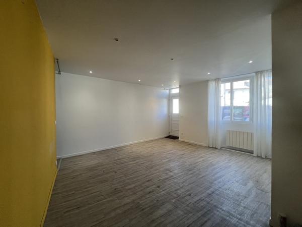 Maison à vendre 86 336 € Ruffec 3 p 91 m² DPE D