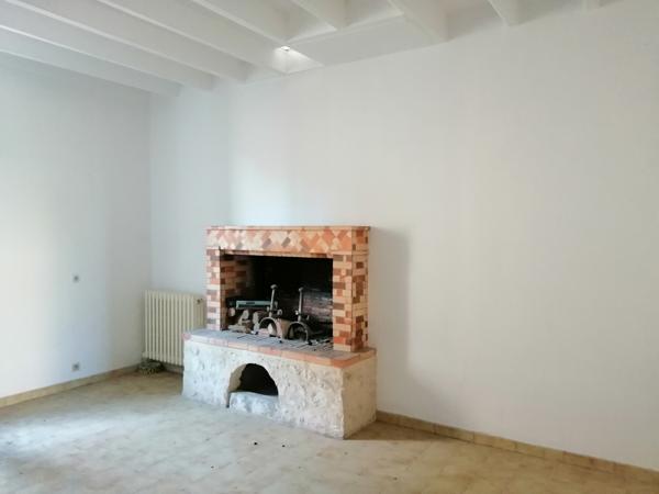 Maison de Maître trois appartements et dépendances