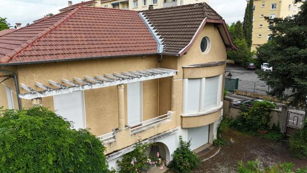 ROMANS SUR ISERE (26) Maison avec du potentiel
