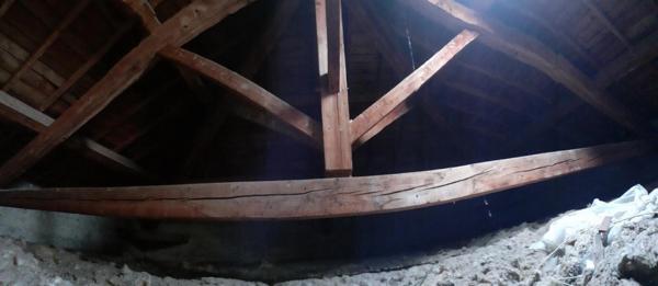 ROMANS SUR ISERE (26) Maison avec du potentiel