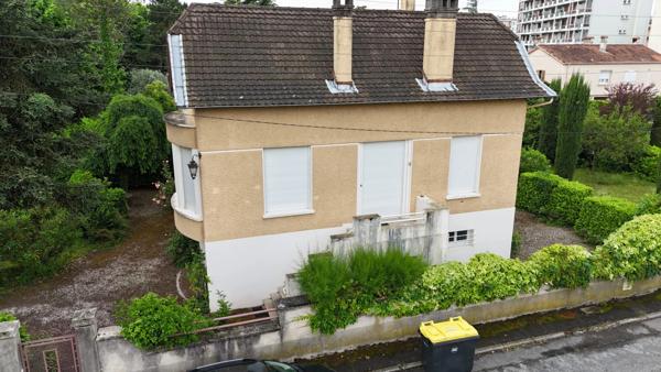 ROMANS SUR ISERE (26) Maison avec du potentiel