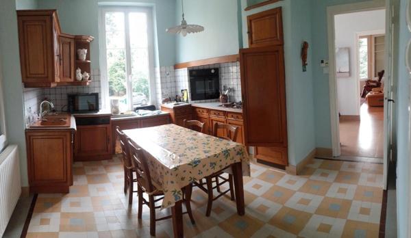 ROMANS SUR ISERE (26) Maison avec du potentiel