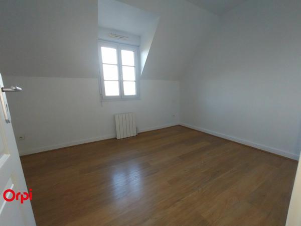 Appartement à louer    3 pièces •  Survilliers