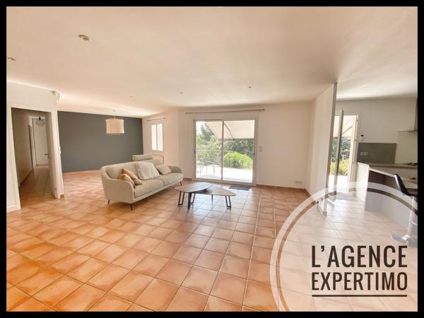 Uchaux (84100) Très belle maison dans un cadre idyllique