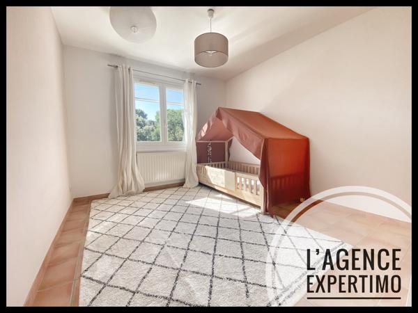 Uchaux (84100) Très belle maison dans un cadre idyllique