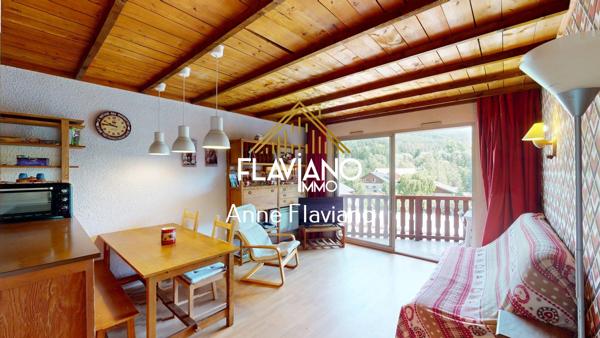 Barcelonnette (04400) Duplex meublé orienté sud – 2e étageDUPLEX MEUBLÉ ORIENTÉ SUD- 2ème ÉTAGE