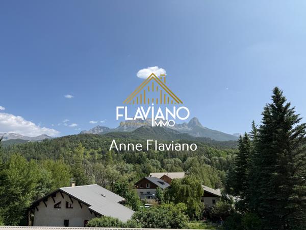 Barcelonnette (04400) Duplex meublé orienté sud – 2e étageDUPLEX MEUBLÉ ORIENTÉ SUD- 2ème ÉTAGE