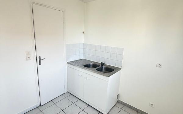 Appartement à louer    1 pièce •  Clichy-sous-Bois