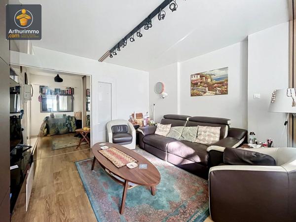Vente                                                      Appartement
                        
                     3 pièces                      67 m2                     à Boissy-Saint-Léger