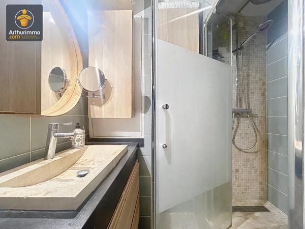 Vente                                                      Appartement
                        
                     3 pièces                      67 m2                     à Boissy-Saint-Léger
