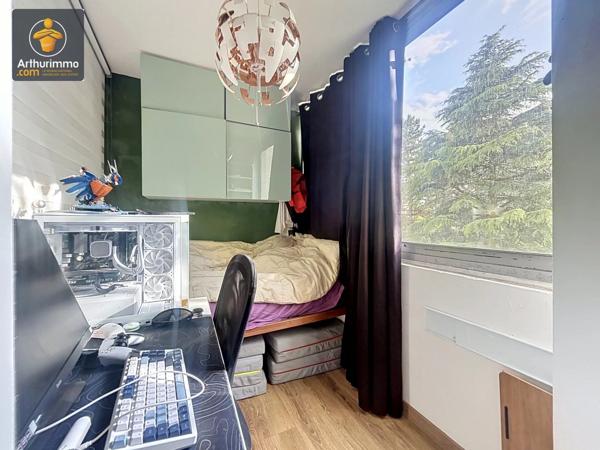 Vente                                                      Appartement
                        
                     3 pièces                      67 m2                     à Boissy-Saint-Léger