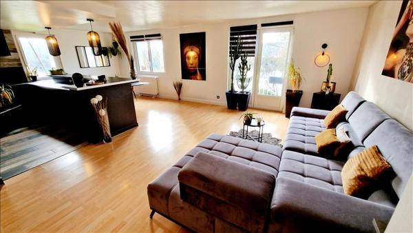 Appartement à vendre |  Laroque-des-Arcs |  5 pièces | 117 m²