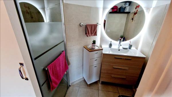 Appartement à vendre |  Laroque-des-Arcs |  5 pièces | 117 m²