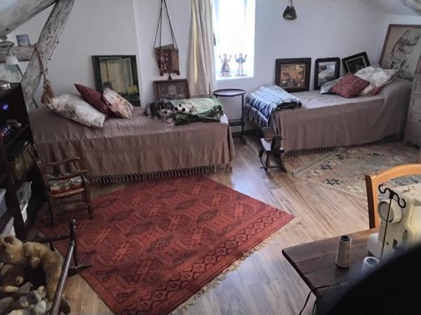 Jolie maison en pierre vendue meublée