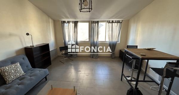Location Studio meublé 35.1 m² - Arles 13200