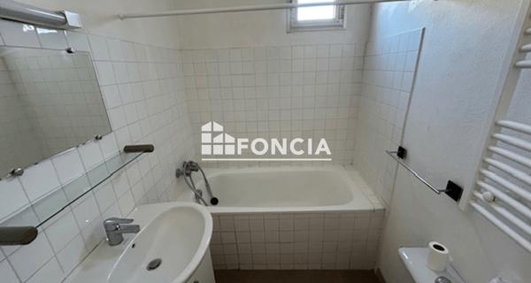 Location Studio meublé 35.1 m² - Arles 13200