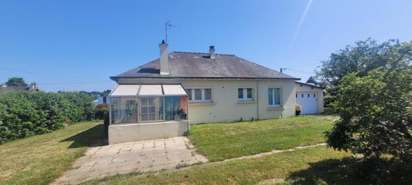 Centre ville de Locminé, maison plains pieds, Terrain