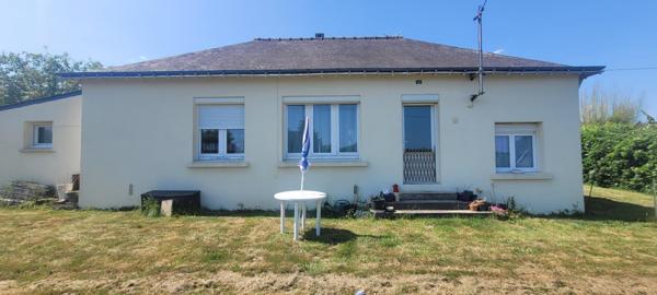Centre ville de Locminé, maison plains pieds, Terrain