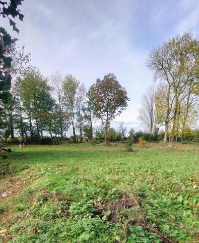 Terrain divisible avec bâti existant