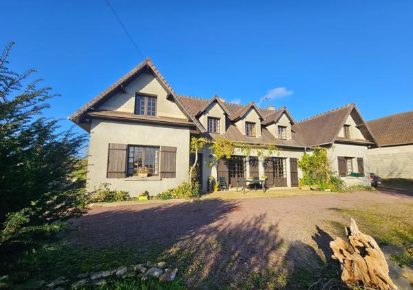 Ensemble immobilier, charmante maison de 165 m², une structure brute à finaliser deux parcelles constructibles cadastrées