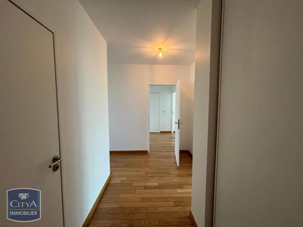 Appartement à louer 4 pièces 115.7m² Meaux (77100)