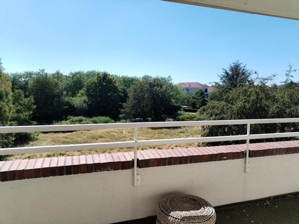Appartement
         5 pièces
        - 94 m² Exclusivité 359 000 € *