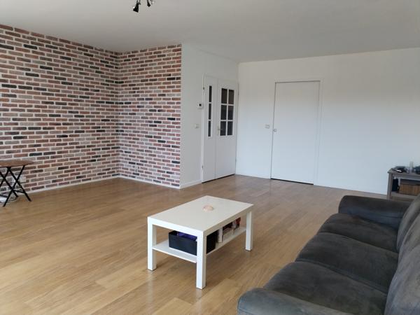 Appartement
         5 pièces
        - 94 m² Exclusivité 359 000 € *