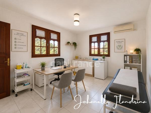 Les Abymes - Immeuble à fort potentiel, 230 m² - projet professionnel, bureaux ou activité libérale