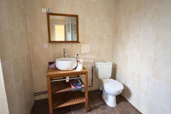 Maison de ville à rénover - Fort potentiel - Dépendances - Centre de Vatan