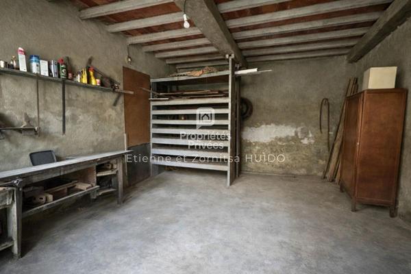 Maison de ville à rénover - Fort potentiel - Dépendances - Centre de Vatan