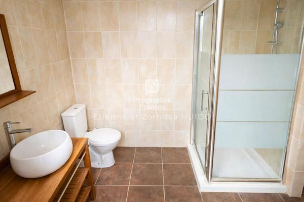 Maison de ville à rénover - Fort potentiel - Dépendances - Centre de Vatan