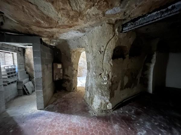 Maison à vendre |  Nazelles-Négron |  3 pièces | 150 m²