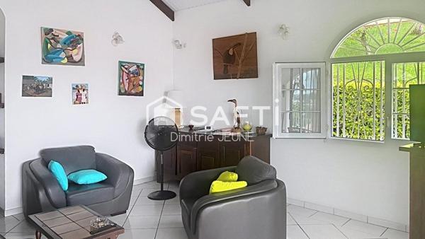 Villa T4 de standing avec piscine