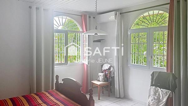 Villa T4 de standing avec piscine