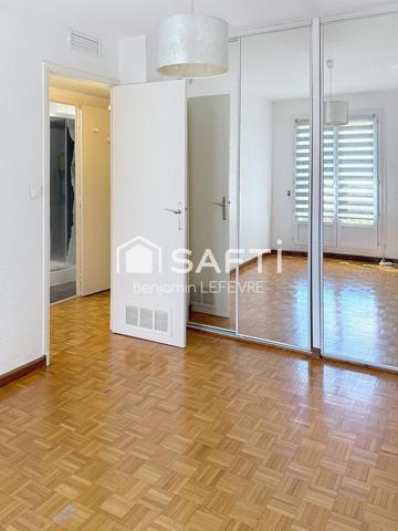 GRAND BALCON / CUISINE ÉQUIPÉE