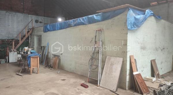 Local d'activités de 300 m²