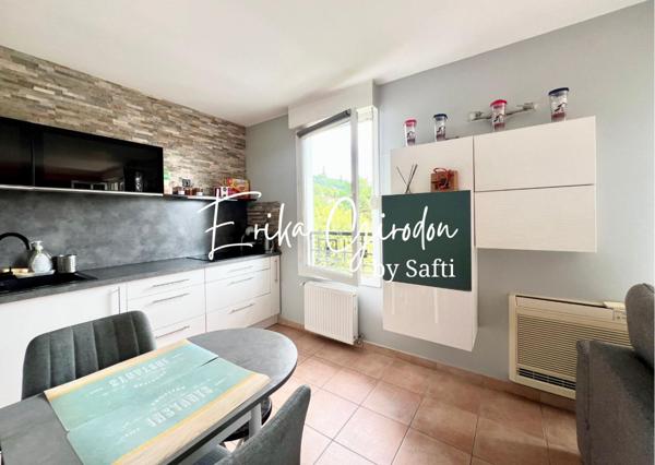 Appartement T2 avec balcon et garage - emplacement idéal !