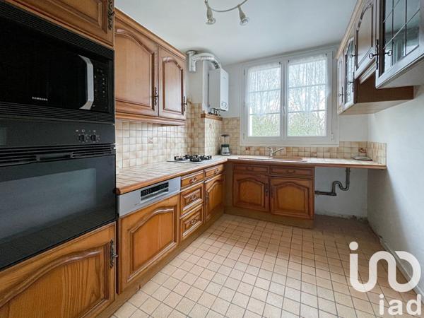 Appartement 3 pièces de 53 m² à Créteil (94000)