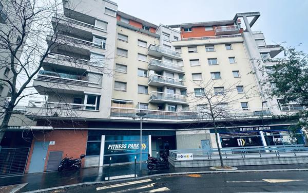 Appartement à vendre    3 pièces • 45 m2 Saint-Ouen