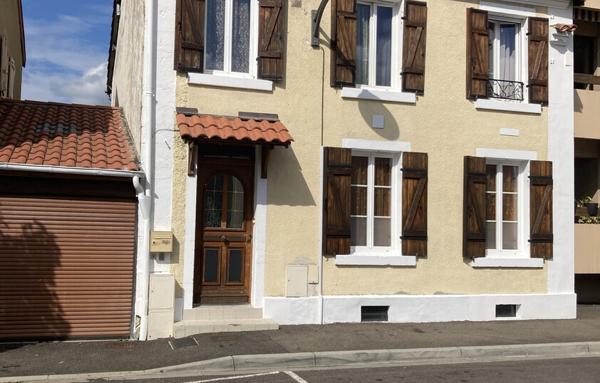 Maison 4 pièces, piscine   Aire-sur-l’Adour, rive gauche