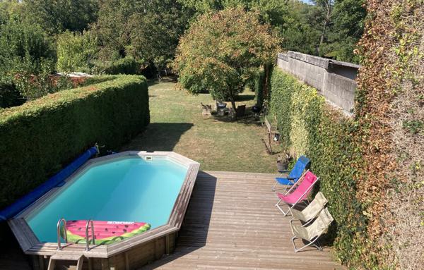 Maison 4 pièces, piscine   Aire-sur-l’Adour, rive gauche