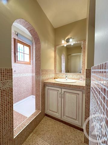 Maison à vendre  6 pièces - 250 m2 COGOLIN - 83