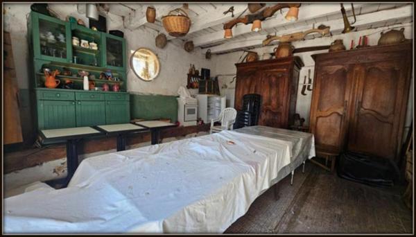 Maison de campagne avec dépendances