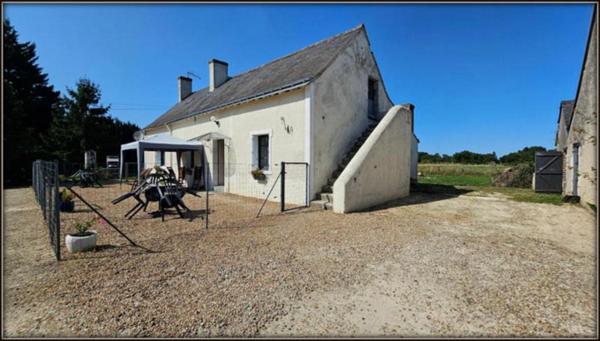 Maison de campagne avec dépendances