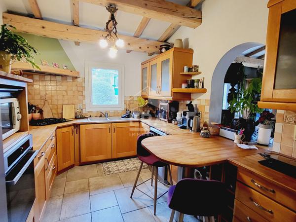 Maison Jardin, garage et piscine, L'Escale (04160)