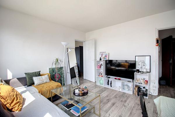 APPARTEMENT ARGENTEUIL 2 PIECES 1 CHAMBRE AVEC CAVE ET A 300M DE LA GARE VAL D'ARGENTEUIL