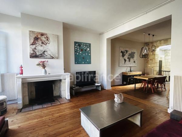Bordeaux rue Bouffard À VENDRE – Duplex T3 avec Terrasse – Cœur Historique de Bordeaux