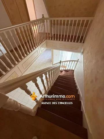 Location Maison 7 pièces 212 m2 à Retiers