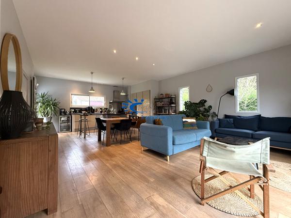 DOMPIERRE MAISON 5 CHAMBRES GRAND TERRAIN ARBORE DE 1 258 m²  Dompierre sur mer